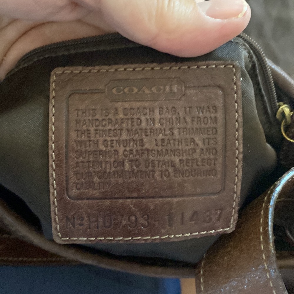 COACH signature dark brown bucket bag - Picture 6 of 6